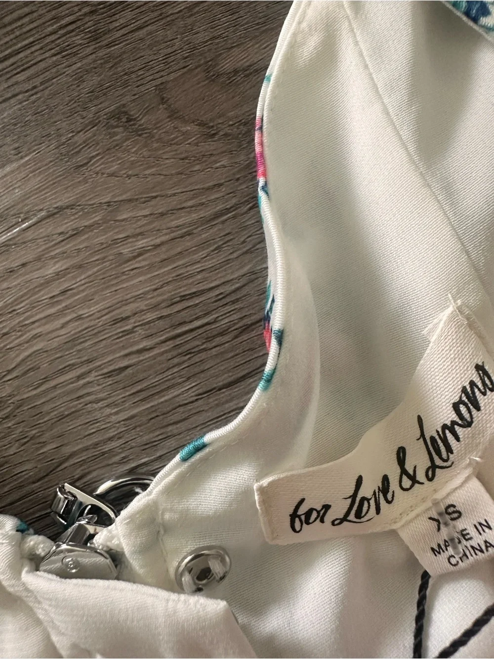 For love & lemons Floral Puff-Sleeve Mini Dress in White and Pink - Picture 7 of 8